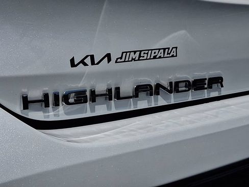 Used 2022 Toyota Highlander Limited AWD/4WD image 31