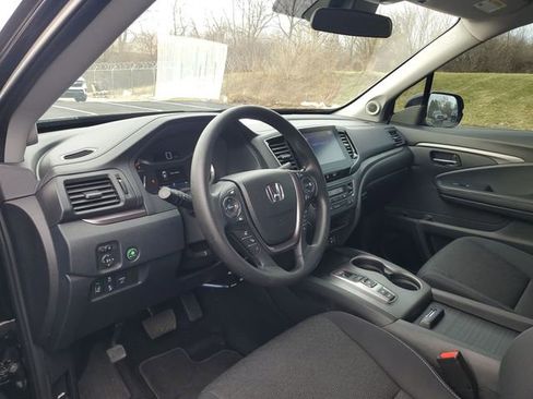 Used 2023 Honda Ridgeline Sport image 18