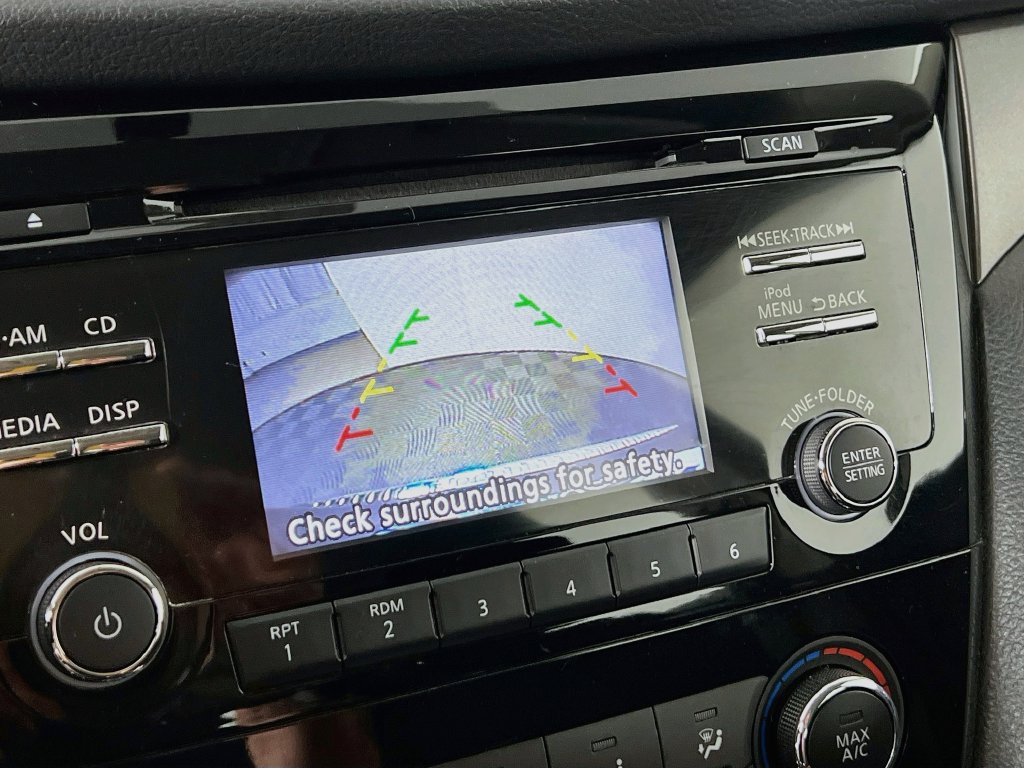 Used 2014 Nissan Rogue S AWD/4WD image 12
