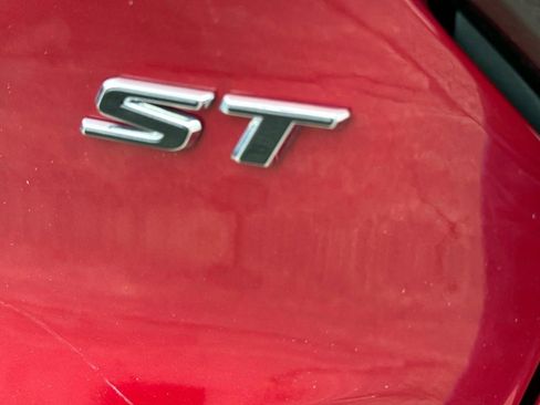 Certified 2021 Buick Encore GX Select w/ Sport Touring Package image 10