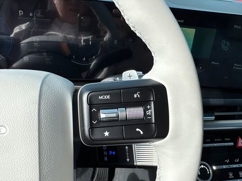 New 2026 Hyundai Santa Fe SE image 17