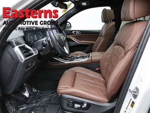 Used 2023 BMW X7 xDrive40i w/ Executive Package AWD/4WD image 14