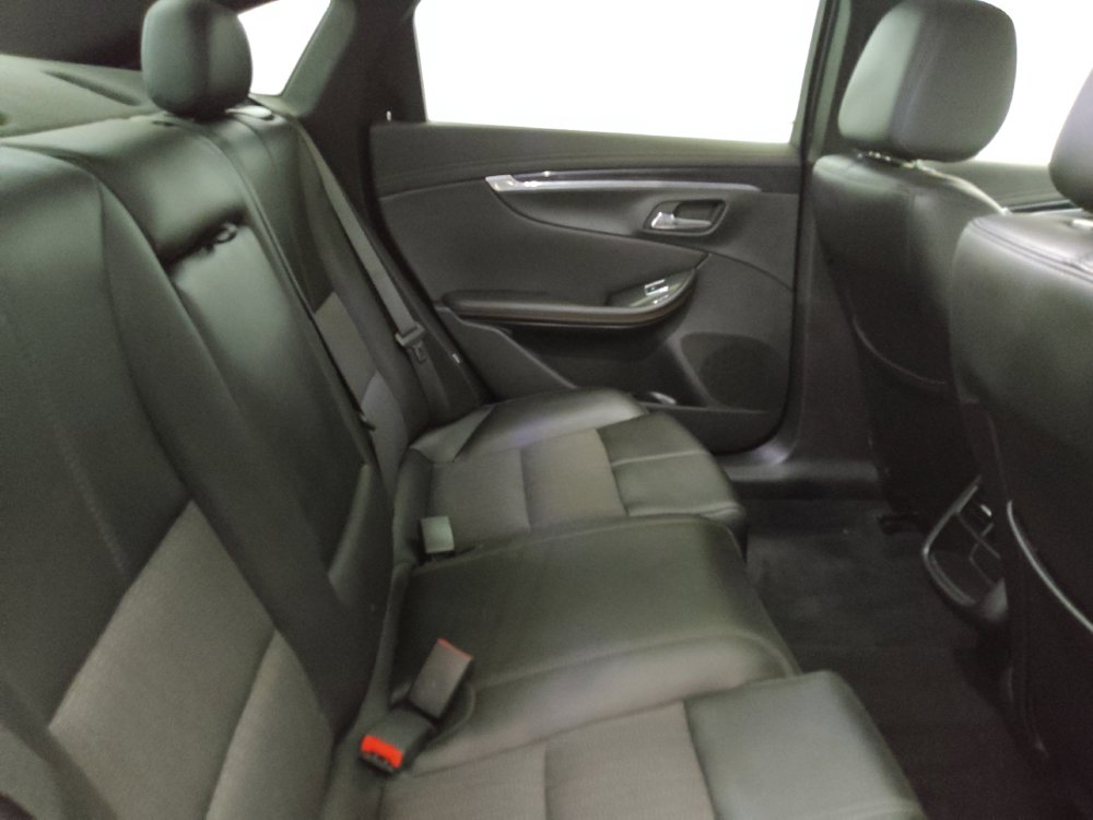 Used 2018 Chevrolet Impala LT FWD image 19