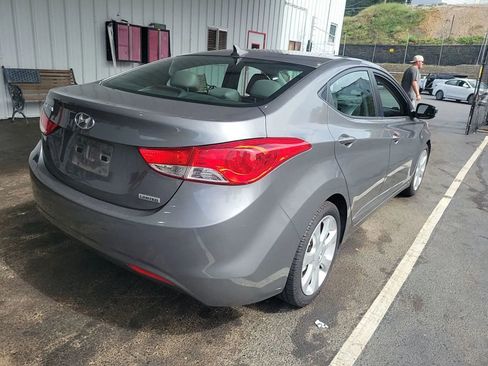 Used 2013 Hyundai Elantra Limited image 3