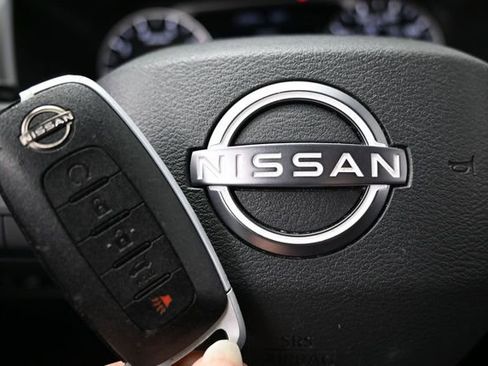Used 2025 Nissan Rogue SV AWD/4WD image 43