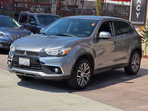 Used 2017 Mitsubishi Outlander Sport SE FWD image 5