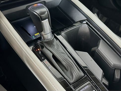 Used 2023 Honda Accord Touring image 17