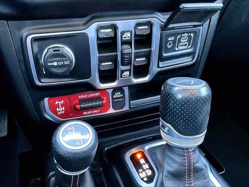 Used 2020 Jeep Gladiator Mojave image 12