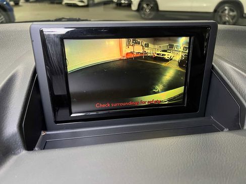 Used 2011 Lexus CT 200h Premium image 36