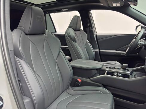 Used 2025 Lexus TX 350 AWD w/ Technology Package image 39