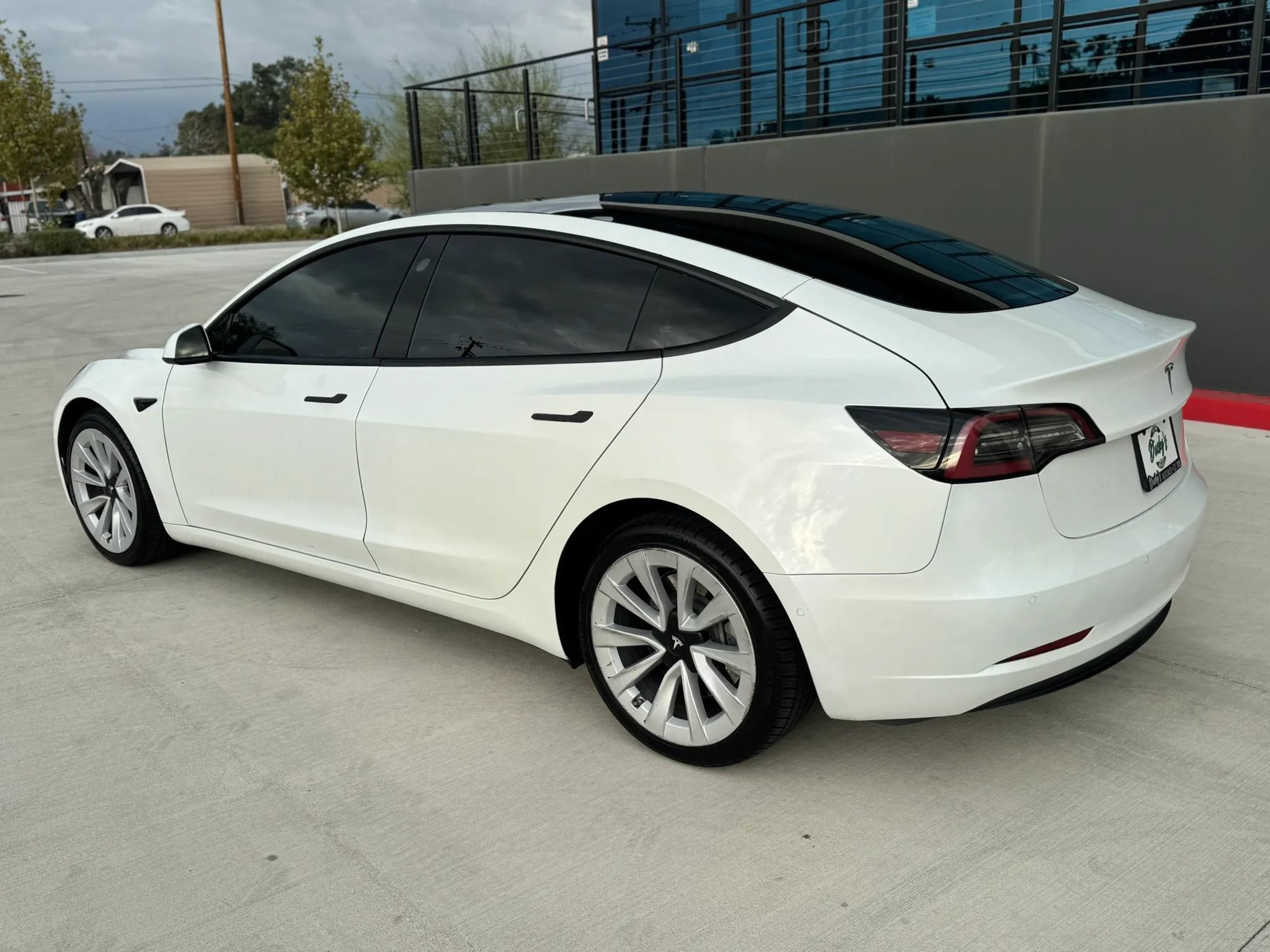 Used 2022 Tesla Model 3 Standard Range RWD image 28