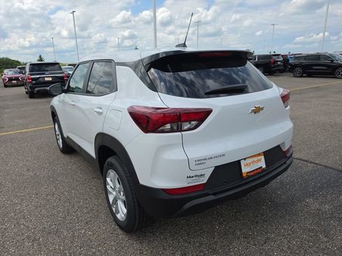 New 2026 Chevrolet TrailBlazer LS w/ LS Convenience Package AWD/4WD image 4