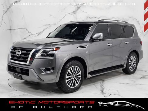Used 2022 Nissan Armada SL w/ Captain's Chairs Package AWD/4WD image 5