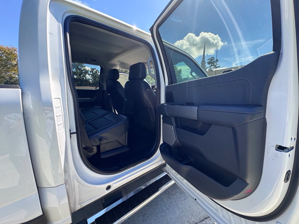 Used 2026 Ford F250 Lariat AWD/4WD image 19