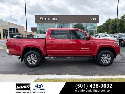 Used 2019 Toyota Tacoma SR5 AWD/4WD image 1