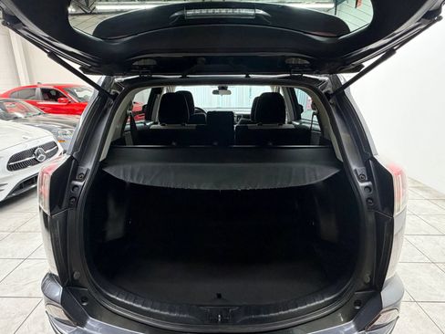 Used 2017 Toyota RAV4 XLE AWD/4WD image 34