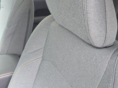 Used 2025 Jeep Wrangler Sahara image 18