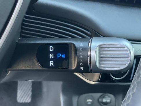 Certified 2024 Hyundai Ioniq 5 Limited RWD image 17