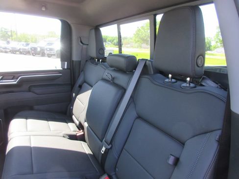 New 2026 GMC Sierra 3500 SLT w/ SLT Premium Package AWD/4WD image 14