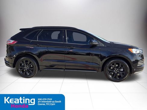 Used 2022 Ford Edge SE w/ Black Appearance Package image 9