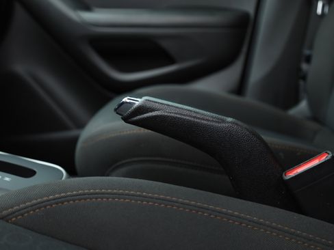 Used 2021 Chevrolet Trax LS w/ Tint and Cruise Package image 13