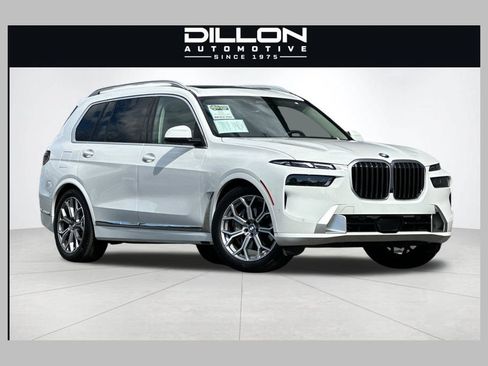 Used 2025 BMW X7 xDrive40i AWD/4WD image 1