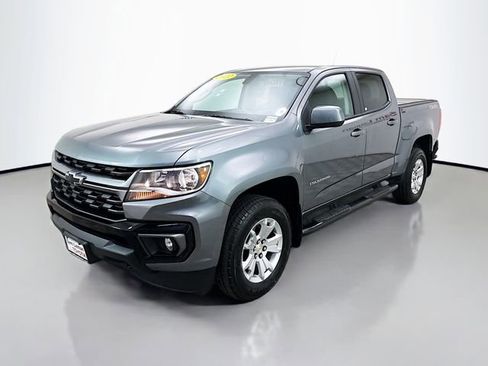 Used 2022 Chevrolet Colorado LT w/ LT Convenience Package image 3