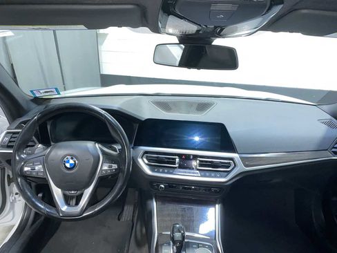Used 2019 BMW 330i xDrive Sedan w/ Convenience Package AWD/4WD image 10