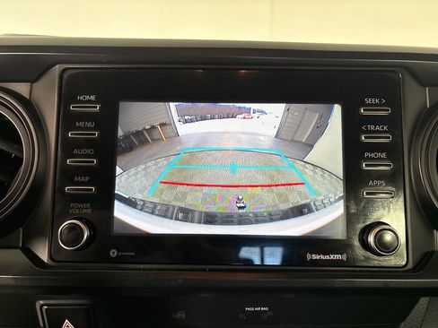 Used 2020 Toyota Tacoma SR image 17