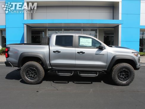 New 2026 Chevrolet Colorado ZR2 w/ ZR2 Bison Edition image 3