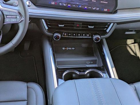 New 2026 Chevrolet Suburban High Country RWD image 14