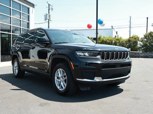 Certified 2023 Jeep Grand Cherokee L Laredo AWD/4WD image 3