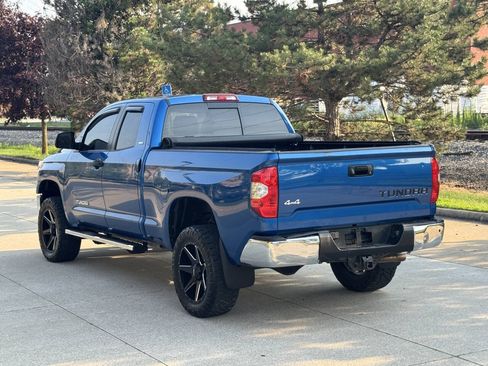 Used 2017 Toyota Tundra SR5 AWD/4WD image 4