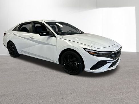New 2026 Hyundai Elantra Sport FWD image 40