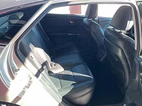 Used 2013 Toyota Avalon XLE image 6