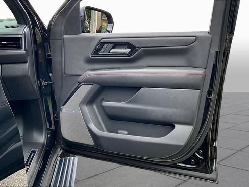 Used 2025 GMC Yukon AT4 Ultimate w/ LPO, Floor Liner Package AWD/4WD image 23