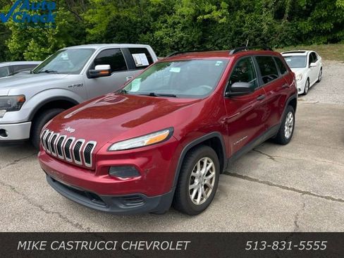 Used 2016 Jeep Cherokee Sport FWD image 1