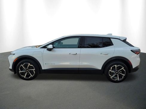 New 2026 Chevrolet Equinox EV LT image 4