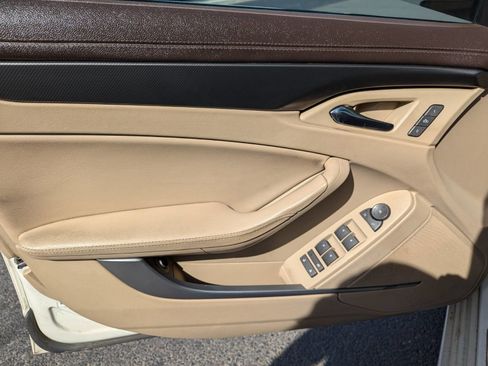 Used 2013 Cadillac CTS Luxury RWD image 9