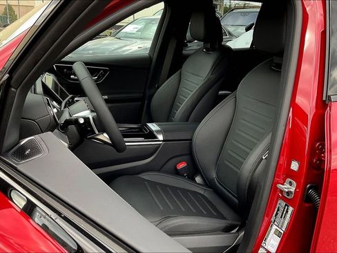 New 2026 Mercedes-Benz GLC 300 4MATIC image 9