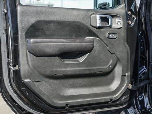 Used 2021 Jeep Wrangler Unlimited Rubicon 4xe image 19