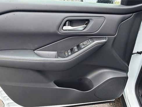 New 2026 Nissan Rogue SV image 19