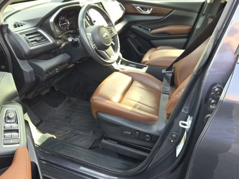 Used 2023 Subaru Ascent Touring AWD/4WD image 12