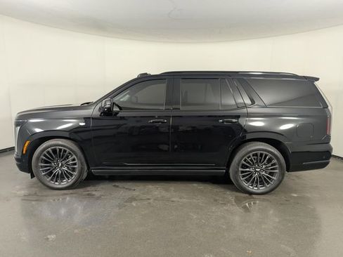 Used 2025 Cadillac Escalade Sport Platinum image 5