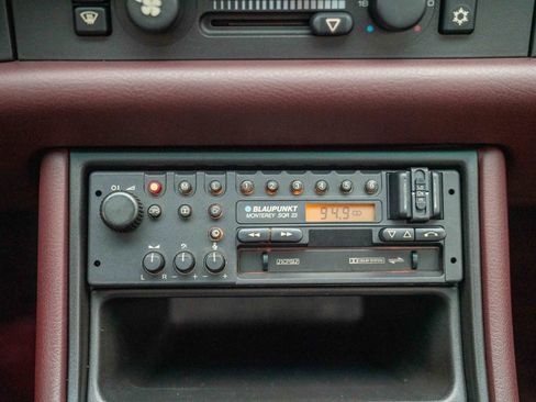 Used 1986 Porsche 944 Turbo image 25