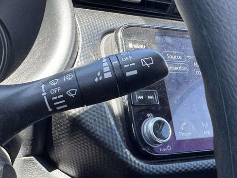 Used 2024 Nissan Kicks SV FWD image 29