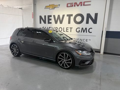 Used 2018 Volkswagen Golf R 4-Door AWD/4WD image 2