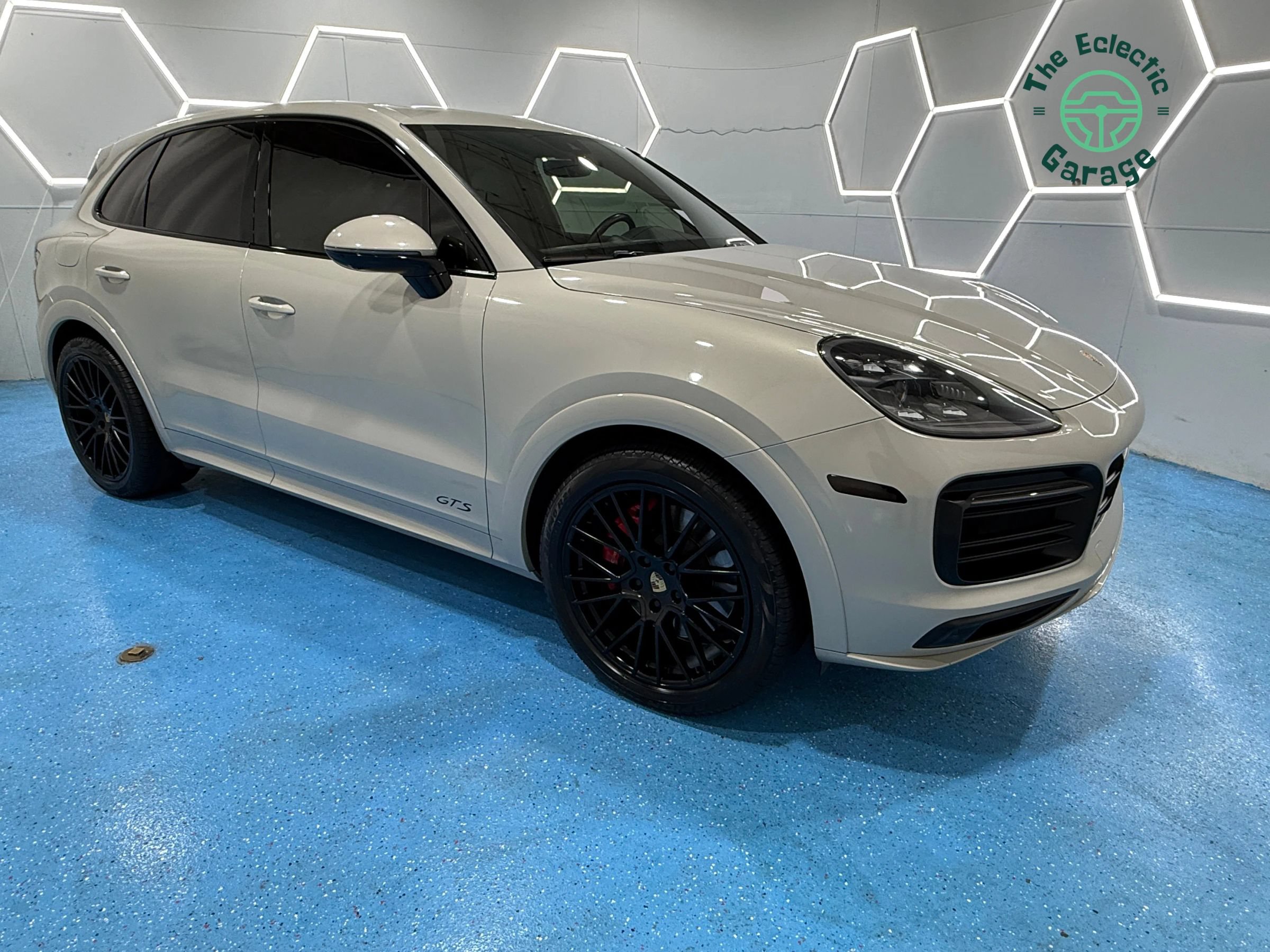 Used 2021 Porsche Cayenne GTS AWD/4WD image 60