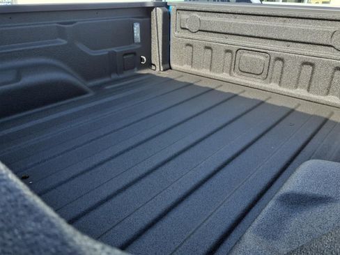 New 2025 Jeep Gladiator High Tide image 7