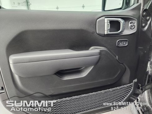 New 2025 Jeep Wrangler Unlimited Rubicon w/ Steel Bumper Group image 41